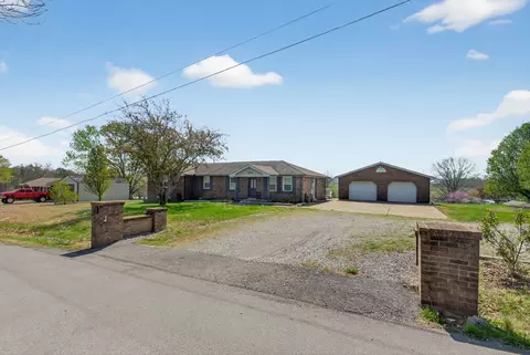1848 Cardinal Dr, Pleasant View, TN 37146