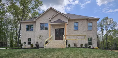 1280 Reda Dr, Clarksville, TN 37042