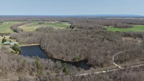738 River Bluff Rd, Jamestown, TN 38556