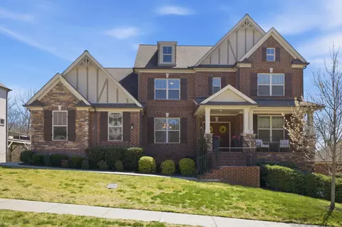 6764 Falls Ridge Ln, College Grove, TN 37046