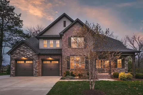 7247 Gregory Dr, Ooltewah, TN 37363