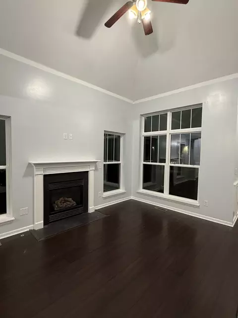 971 Legacy Park Rd, Mount Juliet, TN 37122
