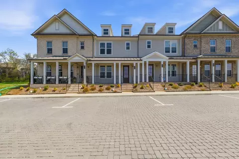 220 Nearwater Pl, Hendersonville, TN 37075