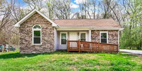 547 Donna Dr, Clarksville, TN 37042