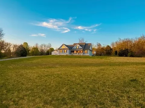 4804 Banner Adams Rd, College Grove, TN 37046