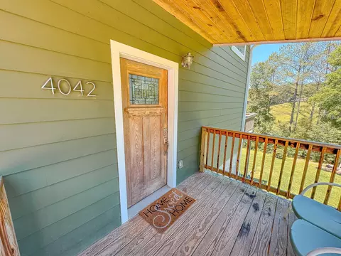 4042 Jones Hollow Rd, Lobelville, TN 37097
