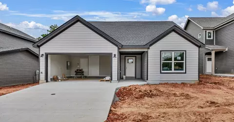 2669 Brewster Dr, Clarksville, TN 37042