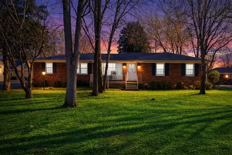 118 Bel Aire Dr, Winchester, TN 37398