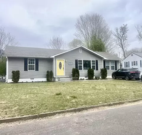 912 Barnabas St, Athens, TN 37303