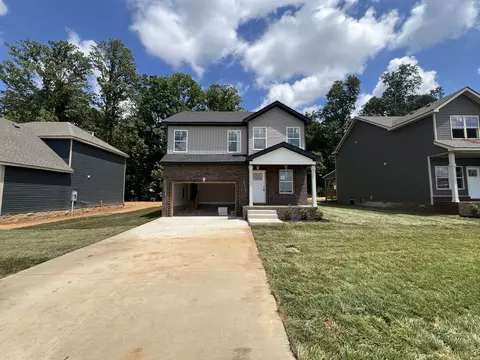 648 Avondale Rd, Oak Grove, KY 42262