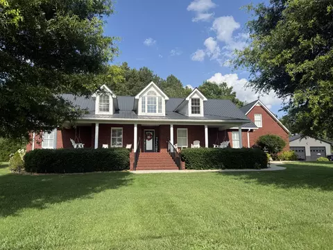 646 Indian Creek Rd, Huntland, TN 37345