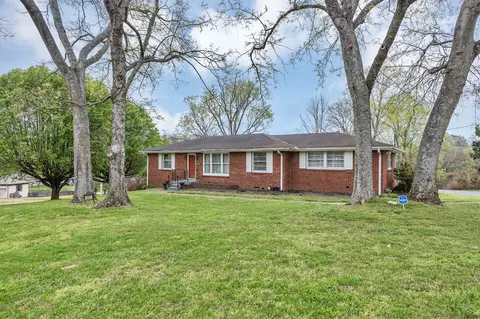 5000 Marchant Dr, Nashville, TN 37211