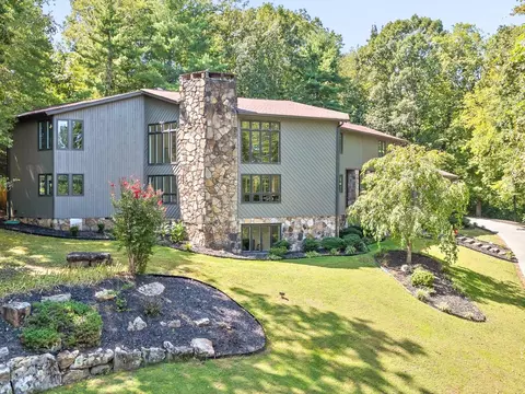 1108 W River Hills Dr, Chattanooga, TN 37415