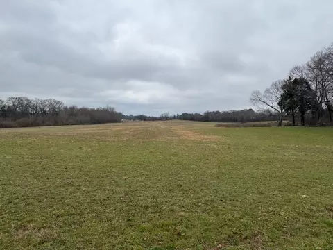 1 Beth Page Rd, Estill Springs, TN 37330