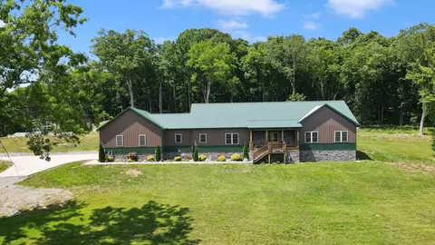 2095 Linwood Rd, Watertown, TN 37184