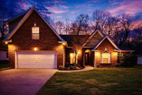 218 Foster Dr, White House, TN 37188