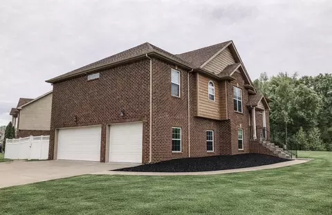 598 Press Grove Dr, Clarksville, TN 37043