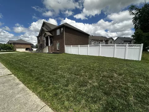 598 Press Grove Dr, Clarksville, TN 37043