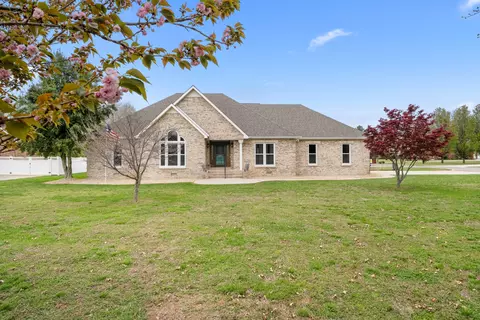 215 Franklin Heights Dr, Winchester, TN 37398