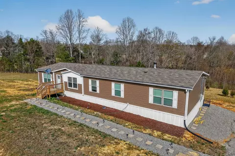 145 Two Hawks Ln, Hilham, TN 38568