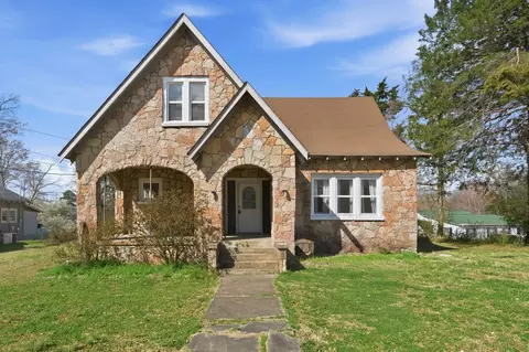 115 Florida Ave N, Parsons, TN 38363