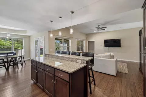 120 Rice Rd, Hendersonville, TN 37075