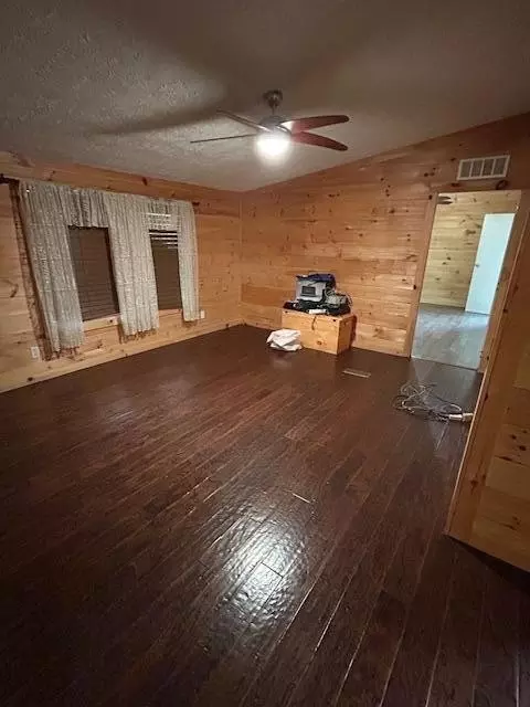 219 Womble Rd, Farner, TN 37333 photo 5