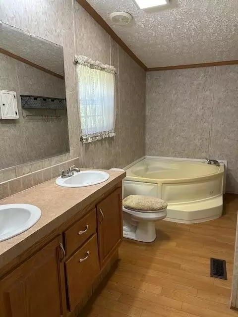 219 Womble Rd, Farner, TN 37333 photo 8