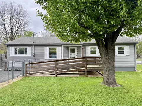 111 Gentry St, Tullahoma, TN 37388