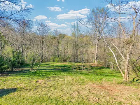 218 N Camp Heights Dr, Sparta, TN 38583