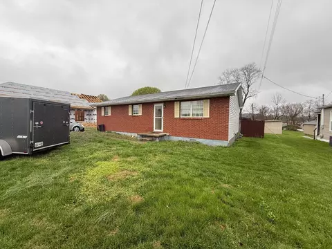 2901 Indian Run Rd, Flatwoods, KY 41139