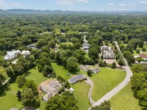 4215 Morriswood Dr, Nashville, TN 37204