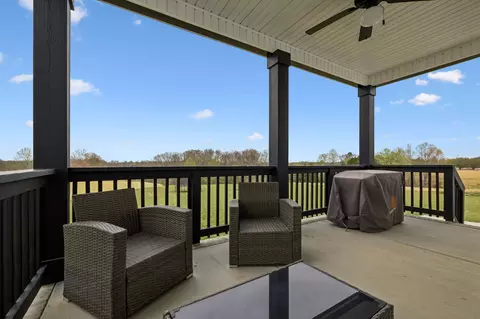 Exterior - 114 Ruby Grant Ln, Southside, TN 37171 photo 4 of 13