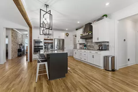 Kitchen - 3705 Carriage Dr, Murfreesboro, TN 37128 photo 9 of 9
