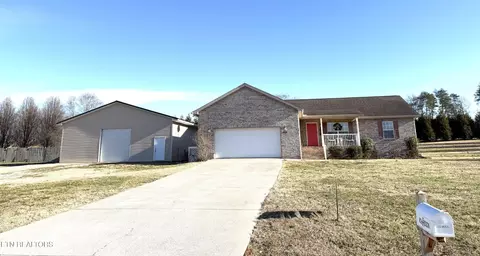916 Shady Creek Rd, Maryville, TN 37801