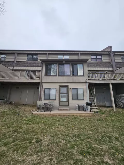 6 Lakeshore Ct #101, Crossville, TN 38558