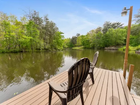 374 Eagle Lake Rd, Coalmont, TN 37313