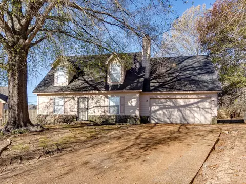 6055 Hollyheights Cv, Millington, TN 38053