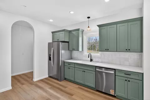Kitchen - 282 Dyer Ridge Rd, Baxter, TN 38544 photo 1 of 3