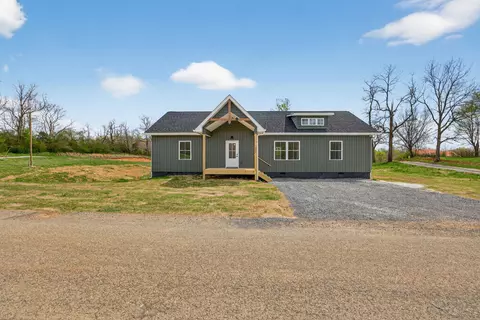 Exterior - 282 Dyer Ridge Rd, Baxter, TN 38544 photo 2 of 8