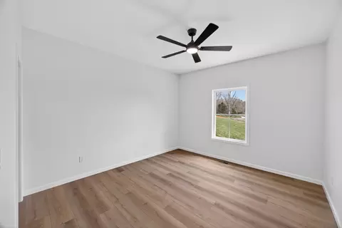 Bedroom - 282 Dyer Ridge Rd, Baxter, TN 38544 photo 4 of 5