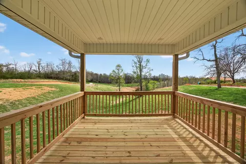 Exterior - 282 Dyer Ridge Rd, Baxter, TN 38544 photo 3 of 8