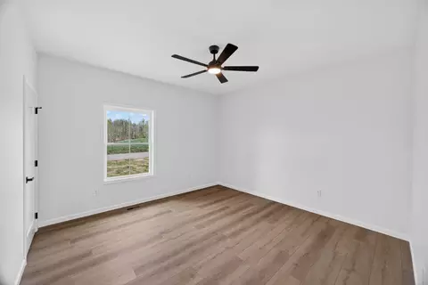 Bedroom - 282 Dyer Ridge Rd, Baxter, TN 38544 photo 3 of 5