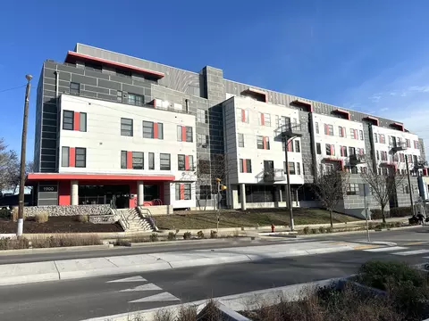 1900 12th Ave S #420, Nashville, TN 37203
