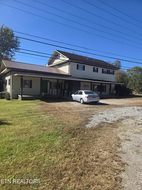 1847 Fairview Rd, Oliver Springs, TN 37840