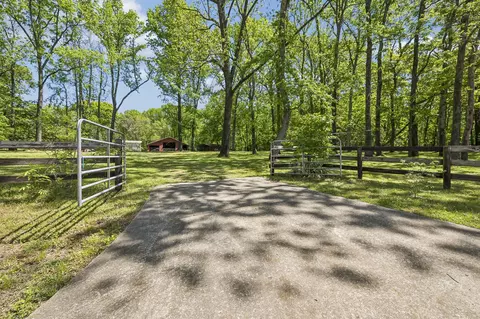 Exterior - 660 Allisona Rd, Eagleville, TN 37060 photo 18 of 31