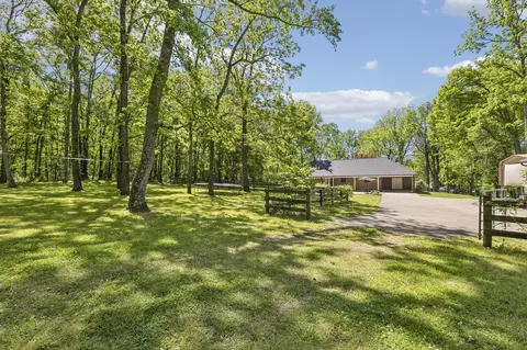 Exterior - 660 Allisona Rd, Eagleville, TN 37060 photo 22 of 31