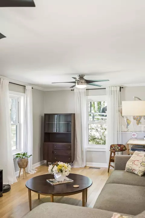 Living - 660 Allisona Rd, Eagleville, TN 37060 photo 3 of 3