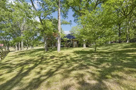 Exterior - 660 Allisona Rd, Eagleville, TN 37060 photo 3 of 31