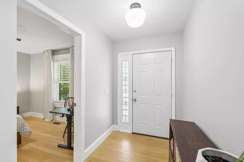Entry Way - 660 Allisona Rd, Eagleville, TN 37060 photo 3 of 5